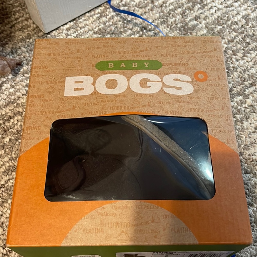 Brand new, never opened Baby Bogs snow boots in black